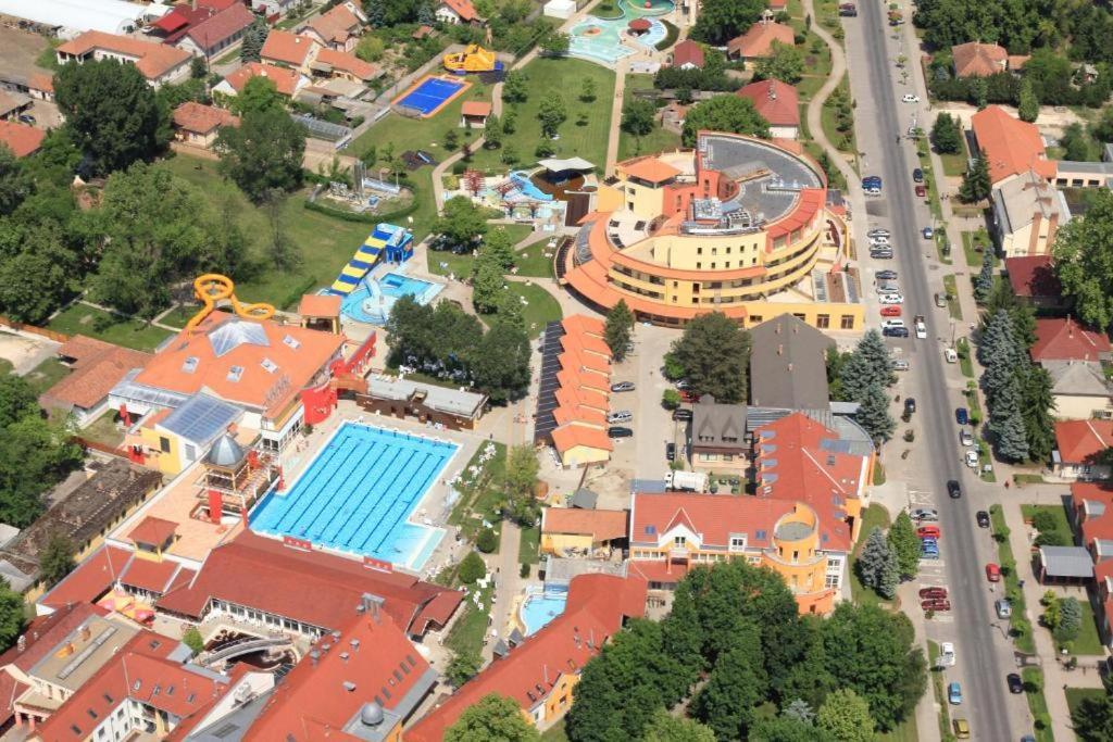 Mórafészek vendégház Mórahalom Exterior foto